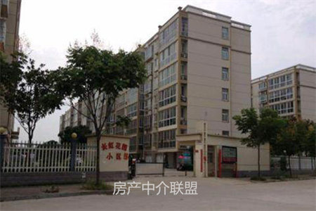 三实小附近金信花园3室2厅2卫76万120m2简单装修出售